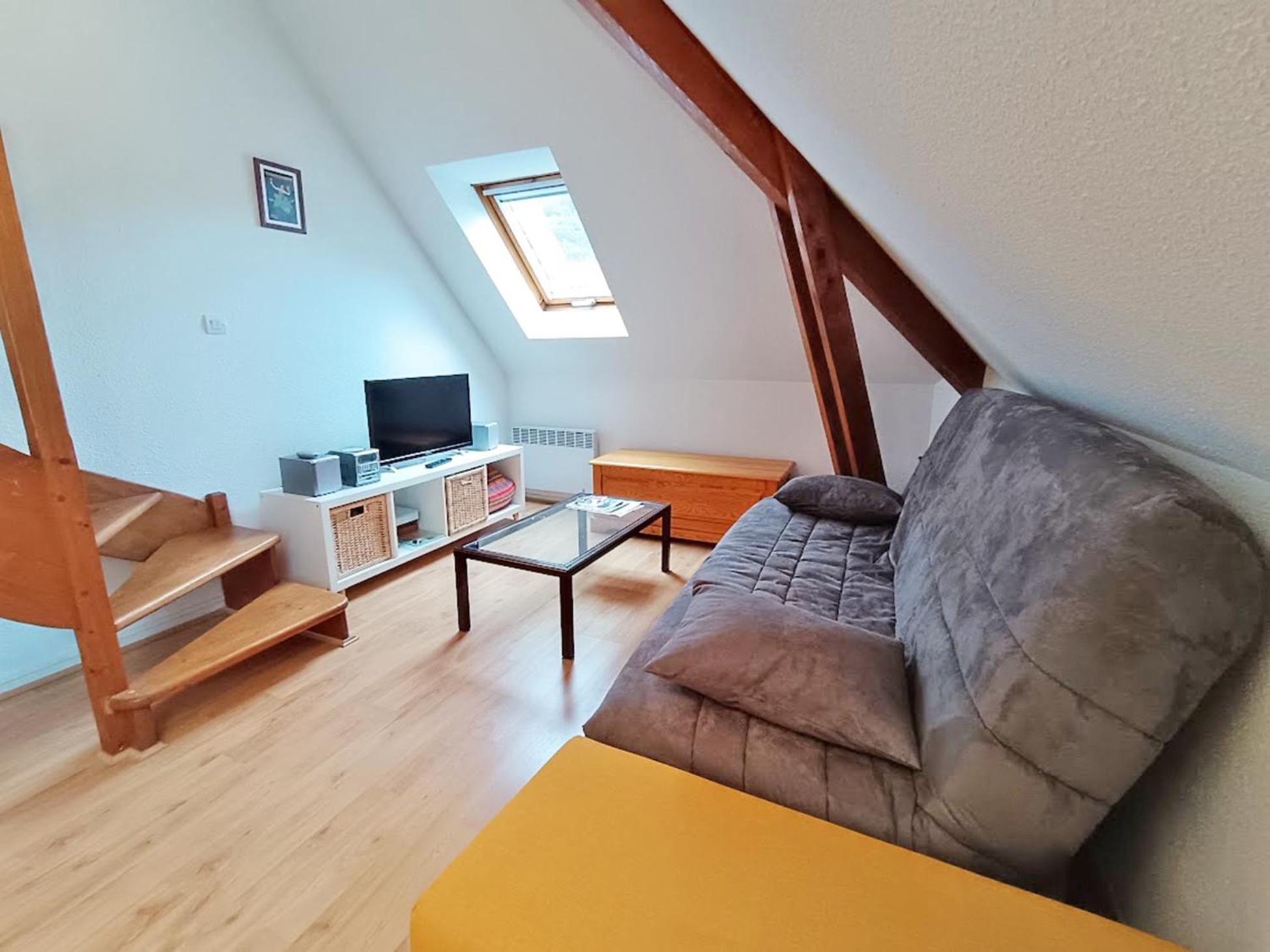 Chez Charlotte, T3 Duplex, Vue Montagne, Parking Gratuit, Ascenseur, 4 Personnes Apartment Bagneres-de-Luchon Exterior photo